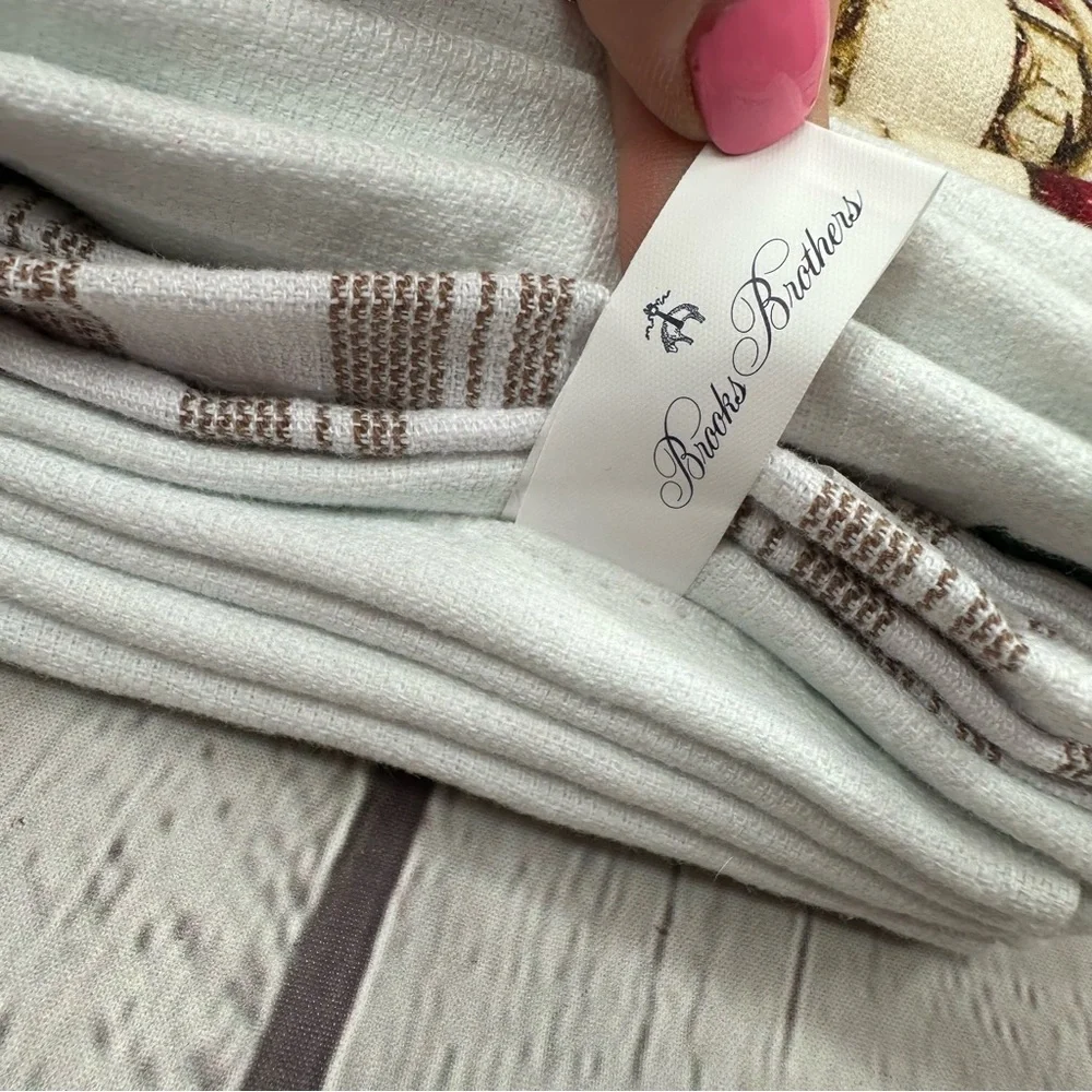 NWT Brooks Brothers cotton Kitchen Towel snow Ski Design winter cabin